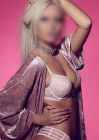 Mersin Mezitli'deki Kıvrımlı Güzellik: Baştan Çıkarıcı Escort Bayan