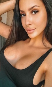 Mezitli Bölgesinin Çarpıcı Mersin Escort Bayanı